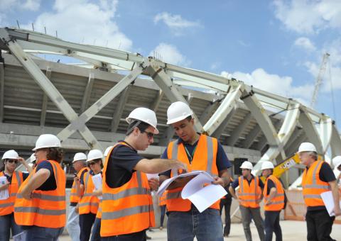 FIFA e COL realizam inspeção na Arena da Amazônia